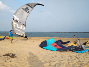 Kitesurfing in Kalpitiya: The Top Spots of Sri Lanka in Review with all you need to know